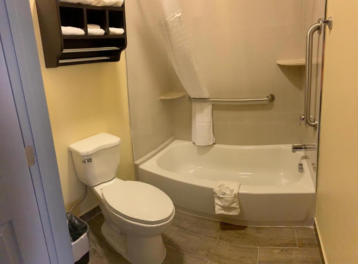 Homestay Inn & Suites Edinburg Kültér fotó